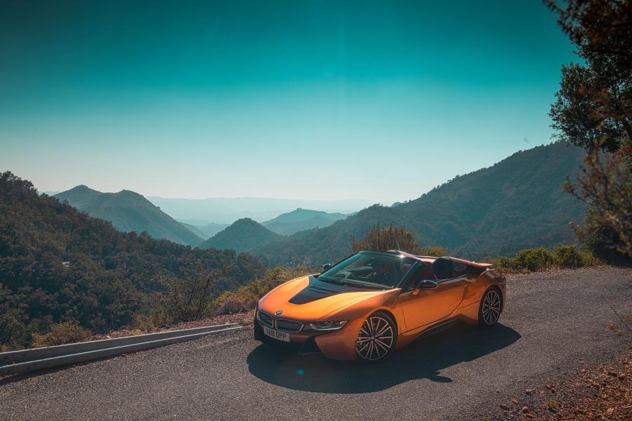  BMW i8 Roadster (I15) 2018 года  (UK) (фото 76 из 97)